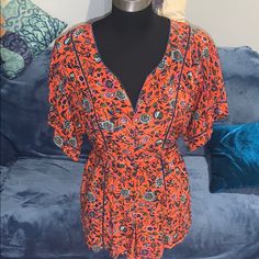 Nwot; Well Maintained; Gorgeous Burnt Orange W Floral Detail; Tie Back; Flutter Sleeves Anthropologie Top, Flutter Sleeves, Floral Blouse, Tie Back, Orange Red, Burnt Orange, Color Orange, Anthropologie, Top Blouse