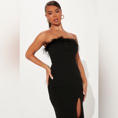 Fashion Nova Black Strapless Formal Feather Dress Size S Maxi Dress Strapless Feather Dress, Black Strapless Dress With Feathers, Chic Strapless Mini Dress With Feathers, Chic Strapless Dress With Feather Trim For Evening, Chic Midi Dress With Feather Trim For Night Out, Dresses Fashion Nova, Fashion Nova Dress, Feather Dress, Fashion Nova Dresses