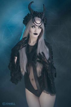 Victoria Lovelace, Gothic Style Fashion, Halloweenský Makeup, Black Metal Girl, Gothic Lingerie, Goth Look