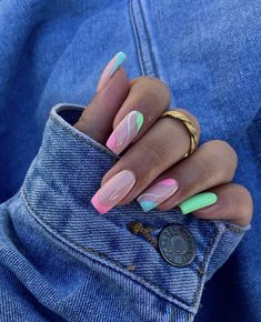 Nails Corte, Olivia Nails, Nails March, Holiday Acrylic Nails, March Nails, Nails Green, Nails Prom, Cute Gel Nails