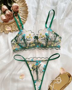 Boho Bra, Bra Art, Embroidery Boho, Green Lingerie, Women Embroidery, Floral Lingerie, Lingerie Catalog, Floral Set, Bodysuit Lingerie