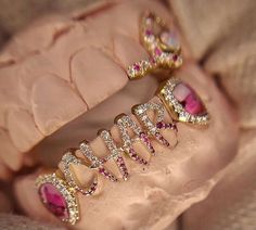 Gold Teeth Grillz, Chunky Silver Jewellery, Grillz Teeth, Diamond Grillz, Diamond Teeth, Dope Jewelry Accessories, Tooth Charm, Gold Grillz, Grills Teeth