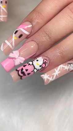 Pink Spider Web French Tip Nails, Acrylic Nails Pumpkin Design, How To Do Hello Kitty Nails, Cute Halloween Nails Hello Kitty, Nail Idea Halloween, Fall Nails Hello Kitty, Hello Kitty Nail Designs Short, Gel Polish Nail Designs On Natural Nails Halloween