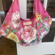 Antonio Maretti Pink Flower Bag. Satin Material, Can Be Washed. Brand New, Never Used. Pink Shoulder Bag For Summer, Chic Pink Beach Bag For Summer, Chic Pink Beach Bag For Beach Season, Chic Pink Beach Bag, Spring Pink Pouch Shoulder Bag, Pink Pouch Shoulder Bag For Spring, Pink Chic Beach Bag For Vacation, Chic Pink Shoulder Beach Bag, Spring Beach Shoulder Bag With Floral Print