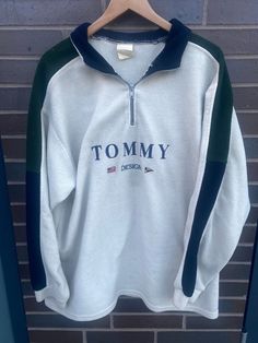 "Vintage 1990s Tommy Hilfiger Quarter Zip Fleece Sweatshirt - Size L (Length 29\" Chest 23\")  - Overall great vintage condition - No holes no stains - Message for more information Please take note of the measurements listed as these are vintage clothes and may fit different than the tag size. Follow our page for more vintage clothing drops!" Vintage Shirts Outfit, Tommy Hilfiger Outfits, Tomy Hilfiger, Vintage Quarter Zip, Tommy Hilfiger 90s, Vintage Nike Jacket, 90s Tommy Hilfiger, Sweater Streetwear, Estilo Swag