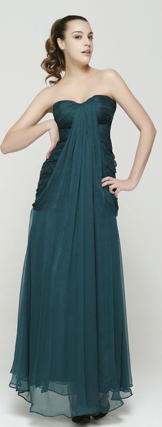 Benzin blau Abendkleider lang Abiballkleider Dark Green Evening Dress, Girls Attire, Green Evening Dress, Chiffon Overlay, Long Evening Gowns, Floor Length Skirt, The Floor, Sweetheart Neckline, Evening Dress