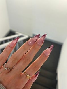 Marble Colored Nails, Acrylic Nail Elegant, Yellow Iridescent Nails, Red Nail Acrylic Designs, Classy Stiletto Nails Designs, Cute Stilletos Nails, Nail Ideas Long Almond, Grad Nails Almond, Almond Designs Nails