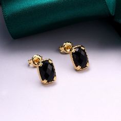 Holiday Notice: We will be on holiday from Feb 6 to Feb 15 for the Spring Festival. Orders will be shipped after we resume work.  Black Onyx Stud Earrings, Minimalist Stud Earrings, Natural Onyx Stud Earrings, Baguette Onyx Studs, Vintage Onyx Earrings, Gifts for FriendFeatures• Made to Order. • Material: 925 Silver with Gold Plated• Gold Color: Yellow Gold• Ready to Ship in 7-10 Business Days Want to find out more? Check out my shop https://www.etsy.com/shop/ZoeJewelryStudioThank you for taking Marquis Engagement Rings, Minimalist Stud Earrings, Gifts For Friend, Resume Work, Black Onyx Jewelry, White Opal Ring, Black Onyx Earrings, Minimalist Earrings Studs, Gold Rings Stackable