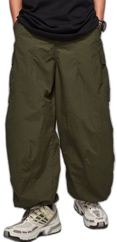 Military Style Cargo Straight Pants, Military Style Cargo Bottoms, Military Style Full Length Bottoms With Cargo Pockets, Military Style Full Length Bottoms With Side Pockets, Combat Wide Leg Bottoms With Side Pockets, Outdoor Tapered Leg Bottoms With Cargo Pockets, Combat Style Pants With Multiple Pockets, Military Style Trousers With Side Pockets, Military Trousers With Side Pockets