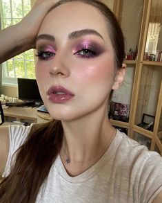 Make Up Color, Inspiration Tattoos, Makeup Eye Looks, Eye Makeup Art, Makeup Pictures, Editorial Makeup, Makeup Designs