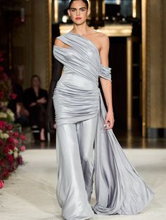 Shoulder Draped Gown in Silver Jersey Pre-Order 4-6 Weeks Final Sale Made in NYC For inquiries regarding customization email: info@christiansiriano.com Fall Festival Outfit, Fashion Week Dresses, Fall 2023 Ready To Wear, Rouched Dress, Star Wars Fashion, Drape Gowns, Italian Dress, Moda Outfit, 2023 Ready To Wear