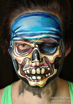 Уставший пират. Аквагрим выполнен Таней Масловой. Spx Makeup, Facepainting Halloween, Skeleton Face Paint, Diy Face Paint, Pirate Face, Pirate Skeleton, Monster Makeup, Horror Make-up