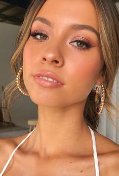 Trucco Glam, Rosa Make-up, Ball Makeup, Wedding Hairstyles And Makeup, Natural Prom Makeup, Natural Glam Makeup, Best Natural Makeup, Makeup Tip, Soft Makeup Looks