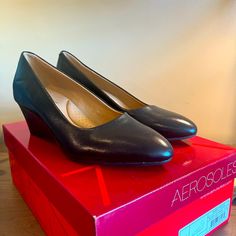 Aerosoles Size 7 Black Wedge Pump. Nwt Style: Inner Circle These Have Cushioned Insoles For Extra Comfort. Black Wedge Sandals With Ortholite Insole, Black Leather Wedge Sandals With Arch Support, Black Low Heel Wedge Sandals With Removable Insole, Classic Black Wedge Sandals, Black Heels With Arch Support Medium Width, Black Low Heel Wedge Sandals, Black Leather Low Heel Wedge Sandals, Black Low Heel Wedge Sandals For Formal Occasions, Medium Width Wedge Heels With Ortholite Insole