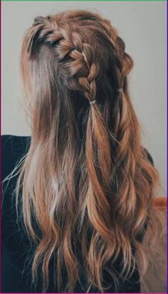 20 Braided Hair Styles You’ll Want To Wear Over And Over Again This Spring Braid with a side ponytail Single braid w/ a messy bun Braided pigtails Braided ponytail w/ a hair scarf Bushel braid ponytail Dutch braid w/ scarf intwined Fishtail braid w/ smaller braids Fishtail braid half up half down Fishtail ponytail French Braid Pigtails Single French Braid Milkmaid Braid Pull through braids w/ pigtails Side Braid Solo Braid Two front braids Two braids w/ a bun Two braids on front Braided Pigtails, Post Workout Hair, Latest Braided Hairstyles, Dutch Braid Hairstyles, Curly Hair Braids, Cute Braided Hairstyles, Princess Hairstyles, Braided Hairstyles Easy, Spring Hairstyles