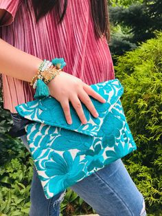 Embroidered mexican clutches, perfect for any occasions. Beautiful color combination and designs Embroidered Clutch For Summer Gift, Embroidered Clutch As Summer Gift, Embroidered Clutch Gift For Summer, Mexican Purse, Mexican Bag, Elegant Clutch, Boho Clutch, Boho Purses, Beautiful Color Combinations