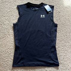 Brand New Mens Black Under Armour Sleeveless Top 10/10 Black Fitted Sleeveless Muscle Tee, Black Short Sleeve Sports Tank Top, Sporty Sleeveless Under Armour Tops, Sporty Sleeveless Tops By Under Armour, Black Sleeveless Top, Red Tank Tops, Sleeveless Hoodie, Compression Shirt, Under Armour Shirts