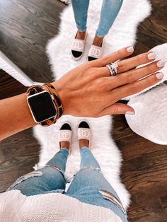 Apple Watch Looks For Women, I Watch Bands For Women, Black Apple Watch Band, New Apple Watch Bands, Watch Bracelets, Apple Watch Bands Fashion