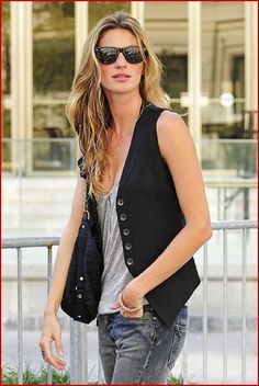 Gisele Bündchen Waistcoat Fashion, Mode Casual, Black Vest, Fashion Night, Vest Fashion, Vest Outfits