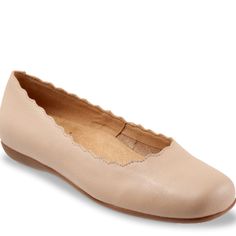 Trotters Sabine Flat Size: 9 N Nude Color The Sabine Flat From Trotters Adds A Touch Of Classic Style To Your Ensemble With A Scalloped Edge Along The Topline To Catch The Eye. The Removable Footbed Is Cushioned And Has Arch Support And The Long-Wearing Sole Ensures A Secure Fit. Leather Slip-On Round Toe Microfiber Lining 0.5" Heel Molded High Bouncing Foam Midsole Rubber Sole Imported New Beige Almond Toe Slip-on Moccasins, Beige Slip-on Flats With Ortholite Insole, Beige Slip-on Flat Moccasins, Beige Slip-on Ballet Flats With Removable Insole, Trotters Shoes, Beige Flats With Leather Sole, Medium Width, Nude Color, Leather Slip Ons, Scalloped Edge