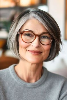 Jaw-Length Layered Bob Short Hairstyle For Women Over 60 With Glasses. Jaw Length Hair With Layers, Gray Bob Hairstyles Over 50, Bob Hairs, Valance Ideas, Haircut Gray Hair, Mama Hair