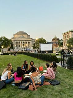 #columbia #nyc Columbia Student Aesthetic, Columbia University Aesthetic, Columbia Aesthetic, Dream College, Nyc Aesthetic, Dream School, Columbia University, Columbia, Vision Board