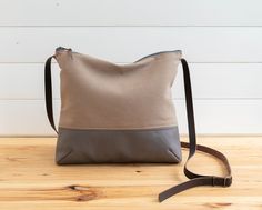 Convertible Bags, Convertible Backpack, Canvas Gift, Bag Light, Fabric Bags, Waxed Canvas, Day Bag, Daily Essentials, Everyday Bag