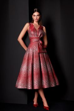 Midi lurex dress with bow detail – HerTrove Mermaid Top, Lurex Dress, Brocade Skirt, Brocade Dress, Midi Dress Style, Friends Wedding, Glamour Dress, Midi Dress Sleeveless, Pink Candy