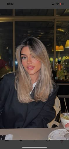 #BrondeHair
#HairColorGoals
#BlondeBrunetteBlend
#HairInspiration
#BrondeBeauty
#HairTransformation
#HairGoals
#GorgeousLocks
#ColorMelt
#HairEnvy Blonde Hair Black Roots Balayage, Dark Roots Light Brown Hair, Blonde Hair With Black Eyebrows, Black Eyes Blonde Hair, Dark Brown Eyes Blonde Hair, Black To Blonde Transition, Dark Blonde Dark Roots, Blonde With Dark Brown Roots, Beige Blonde Hair Dark Roots