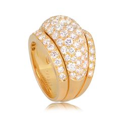 From the Cartier Nigeria collection. This ring is dazzled with collection grade round brilliant cut diamonds with a total approximate weight of 4.10 carats, D-F color, and VVS clarity. This ring is 18k yellow gold, and is signed Cartier, numbered, and has maker marks and French mark’s stamped on the back.
The mm width of the diamond section graduates from 17.50mm – 12.30mm.
The current size of this ring is 7.
If you have any questions about this Cartier Nigeria ring, please feel free to contact us. Yellow Gold Dome Ring With Brilliant Cut Diamond, Luxury Yellow Gold Dome Ring With Diamonds, Luxury Yellow Gold Dome Ring With Brilliant Cut, Luxury Yellow Gold Dome Ring With Pave Setting, Luxury Diamond Dome Ring With Prong Setting, Yellow Gold Dome Ring With Brilliant Cut Cubic Zirconia, Luxury Diamond White Dome Ring, Luxury Diamond Dome Ring With Brilliant Cut, Luxury Brilliant Cut Cubic Zirconia Dome Ring