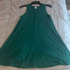 Size Small, Great Condition - Never Worn, Very Soft Fabric, Dark Emerald Green, Old Navy Dark Emerald Green, Dresses Green, Navy Green, Navy Dresses, Old Navy Dresses, Navy And Green, Emerald Green, Green Dress, Soft Fabric