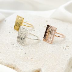 Personalized Tarot Rings, Statement Ring with Tarot Card Jewelry, Moon Tarot Ring, Strength Tarot Ring, Gift for Birthday, Mother Day Gift   ✨ M A T E R I A L ✨  ∙ Base Material: High Quality Solid 925 Sterling Silver ∙ Finish: Sterling Silver ∙ 14K Gold ∙ 14K Rose Gold ∙ Pendant Size: 11x16MM / 0.43x0.63 inches (Rectangle) ∙ Pendant Thickness: 1.2MM ∙ Ring Band: 1.1 MM ✨ H O W  T O  O R D E R ✨ 📌 Please see the Tarot Card Collection and let us know your pick in the PERSONALIZATION BOX. 📌 Ring Strength Tarot, Card Jewelry, Birthday Mother, Mother Day Gift, Rectangle Pendant, Moon Ring, Rose Gold Pendant, Card Collection, Personalized Gifts For Her