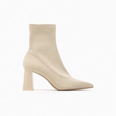 Size 7 1/2 - Never Worn Casual Ankle-high Beige Heels, Casual Beige Ankle-high Heels, Cream High Ankle Heels For Winter, Casual Cream Heels For Winter, Casual Cream Heels For Fall, Casual Beige High Ankle Heels, Zara Beige Winter Boots, Fall Beige Heels Medium Width, Fall Medium Width Beige Heels