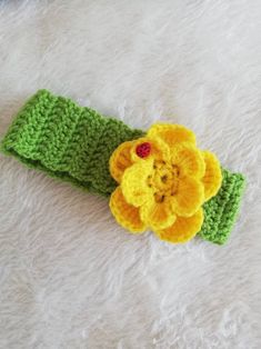 Sweet hairband headband in green with flower in yellow and ladybug decoration. Perfect for spring or Easter photos! :) For head umpgle from approx. 38 cm to approx. 44 cm 100% handmade! 100% yarn! On request, you can be customized Adjustable Green Hair Accessories With Headband, Cute Spring Headband With Handmade Flowers, Cute Handmade Flower Headband For Spring, Cute Handmade Spring Headband, Cute Handmade Flowers Headband For Spring, Handmade Cute Spring Headband, Green Spring Headband Hair Accessories, Green Headband Hair Accessories For Spring, Green Hair Accessories For Spring Gift