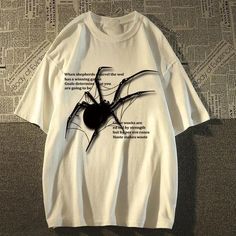 Y2K Spider Graphic Oversized T-Shirt - VONVEX Spider Graphic, Vintage Street Style, Summer Korean Style, Baggy Tee, Alt Clothes, Street Clothing, Hong Kong Style, Half Sleeve Tops, Streetwear Men