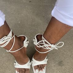 Super Sexy White High Heel. Tan High Heels, Sparkly Sandals, Blue By Betsey Johnson, Pointy Pumps, Black Peep Toe Heels, Zara Heels, White High Heels, Buckle Ankle Boots, Black Suede Pumps