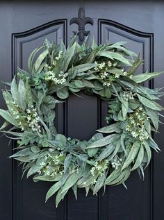 Bayleaf greenery wreath Bay Leaf Wreath, Laurel Tree, Tree Door, Leaf Projects, Modern Wreath, Artificial Eucalyptus, Summer Door Wreaths, Tulip Wreath, Artificial Foliage