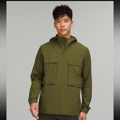 Stretch Cargo Jacket Juniper Green Water And Wind Resistant Underarm Vent Relaxed Fit Hip Length Cargo Jacket Mens, Juniper Green, Mens Lululemon, Green Water, Cargo Jacket, Men's Coats & Jackets, Personal Shopping, Mens Coats, Military Jacket