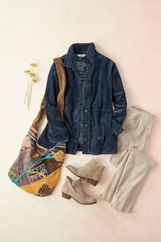 Soft-brushed, 8-wale corduroy matches the season, no matter how you wear it. Shirt-jacket style can be worn solo or as a layering piece – slightly dropped shoulder seams create a roomier fit with a casual, laidback feel. Side pockets, back box pleat and slight high-low shirttail hem. | Women's Braeburn Corduroy Shirt Jacket Top - Brown - Large Coldwater Creek Outfits, Corduroy Shirt Jacket, Womens Knit Tops, Big Shirt, Corduroy Shirt, Casual Tunics, Coldwater Creek, Women Shirts Blouse, Womens Tunics