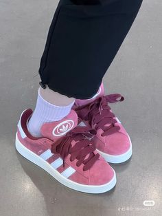 Campus Adidas, Tenis Nike, Retro Shoes, Pretty Shoes, Beautiful Shoes, Fashion Inspo Outfits