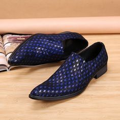 Sparkling Print Leather Men Shoes Pointed Toe Men Dress Shoes Big Size Formal Oxford Shoes blue-38 High Heel Oxfords, Blue Dress Shoes, Cowboy Shoes, Men Dress Shoes, Pointy Toe Shoes, Shoes Big, Fashionable Shoes, Velvet Loafers, Formal Loafers