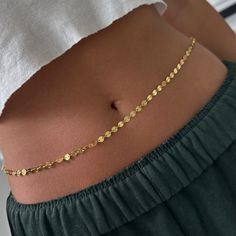 Belly Chain Gold, Waist Chain Aesthetic, Gold Body Chain, Waist Jewelry, Holiday 2024, Gold Girl, Waist Beads, Summer Girl, Belly Chain