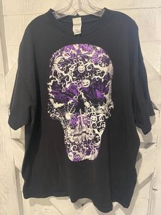 Cute vintage tee with lots of Halloween details. Bright purple and white!  2xl Purple Halloween Graphic Tee T-shirt, Purple Short Sleeve T-shirt For Halloween, Purple Halloween T-shirt For Streetwear, Vintage White Christmas, Christmas Vest, Skull Pumpkin, Christmas Cardigan, Vintage Christmas Tree, Bright Purple