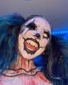 Haunted House Clown Makeup, Clown Makeup Halloween Creepy, Creepy Clown Outfit, Art The Clown Makeup, Scary Clown Makeup Ideas, Sfx Clown Makeup, Creepy Clown Makeup Women, Scary Sfx Makeup, Spooky Clown Makeup