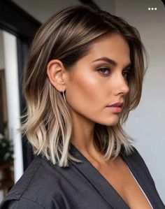 Short Hair Balayage, Hair Affair, Brown Blonde Hair, Hair Color And Cut, Shoulder Length Hair, Blonde Balayage, Great Hair, Gorgeous Hair, Balayage Hair