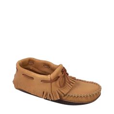 These women's fringed ankle moccasins have a durable, extremely thick, and tough oil tan chromexcel sole which makes them more durable than most soft sole moccasins. They have been custom manufactured specifically for women who would like to practice Earthing and get real leather moccasins that will last a long time. Leather is conductive and allows the Earth's electrons to flow through to your feet, especially when mixed with moisture from the ground and your skin. They are Native American hand Native American Moccasins, Staying Grounded, Moccasin Shoes, Moccasins Shoes, Tanning Oil, Leather Moccasins, House Shoes, Fall Style, Tan Color