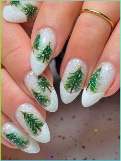 Green Christmas Nails, Christmas Tree Nail Art, Pink Flower Nails, Classy Nail Art Ideas, Tree Nail Art, Christmas Tree Nails, Festive Nail Art, Tree Nails, Cute Christmas Nails