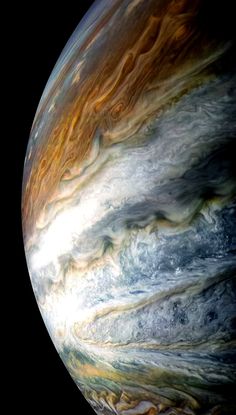 an image of the planet saturn taken by nasa's juno spacecraft on july 22, 2012