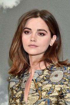 Oswin Coleman, Hair For Round Face Shape, Short Hair Cuts For Round Faces, Medium Layered Hair, Great Haircuts, Medium Length Hair With Layers, Natural Wavy Hair, Round Face Shape, Jenna Coleman