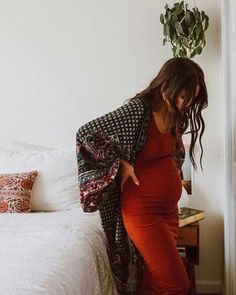 Maternity Fall Skirt Outfits, Bohemian Maternity Outfits, Gen Z Maternity, Hippy Maternity Outfits, Earthy Pregnancy Outfits, Fall Third Trimester Outfits, Maternity Outfits Boho, Funky Maternity Outfits, Hipster Maternity Outfits